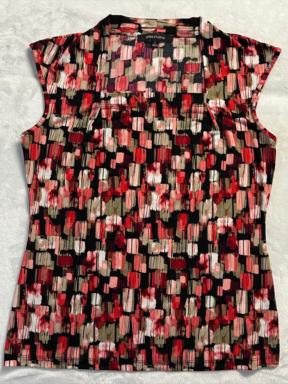 Y2K JONES STUDIO women's red geometric print sleeveless top, S.